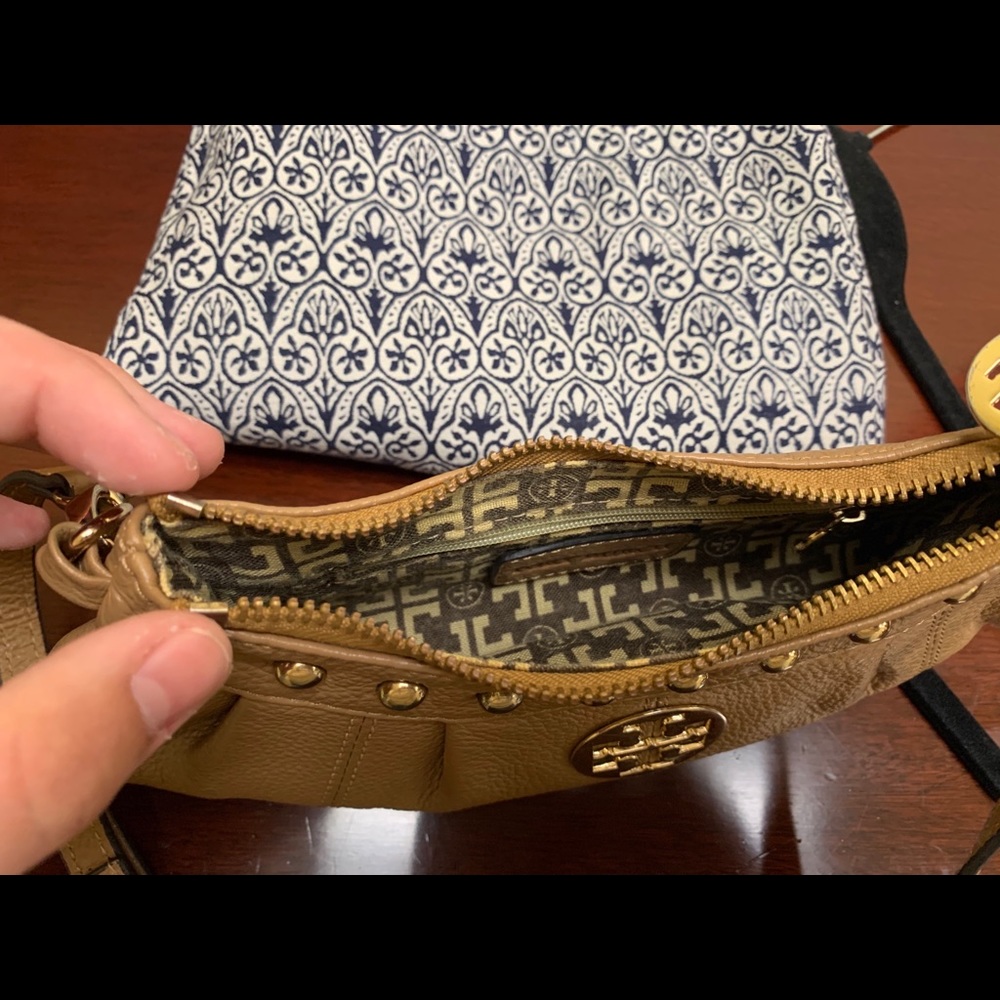 Used Tory Burch Bundle comes with Wrapping! - Picture 8 of 8